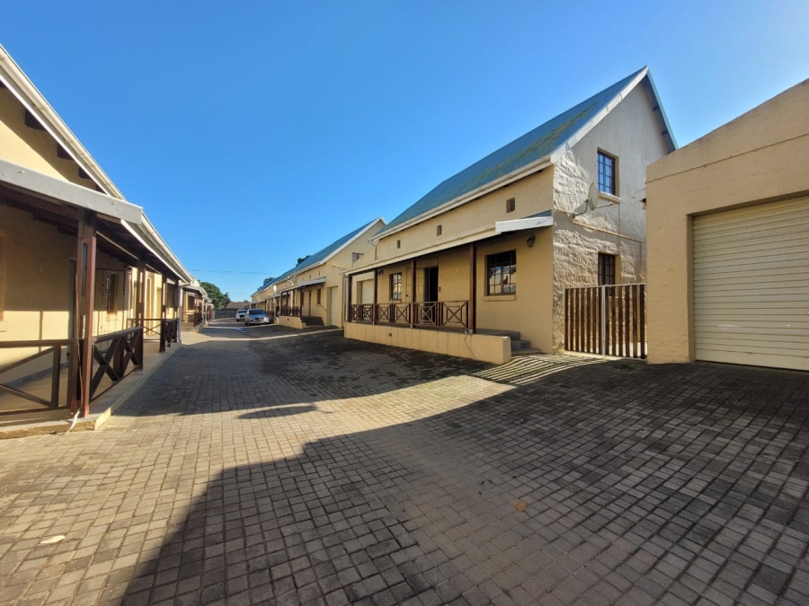 To Let 3 Bedroom Property for Rent in Humansdorp Eastern Cape